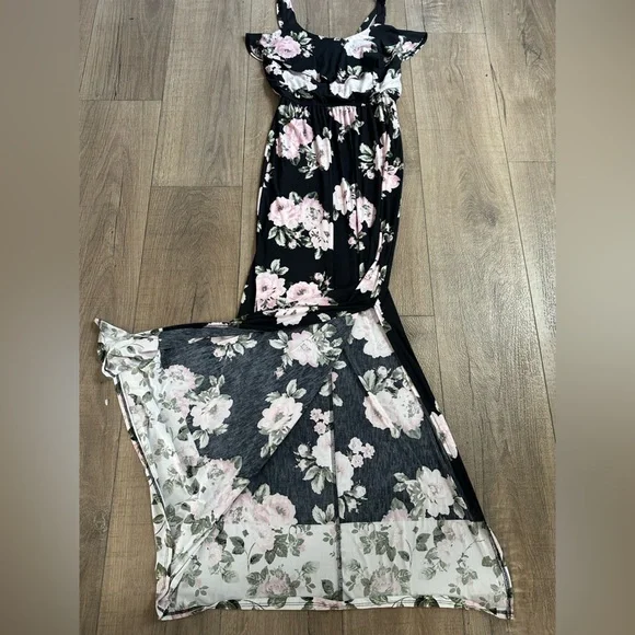 open lace back dress Trixxi Three Pink Hearts Juniors Floral Skater Dress, Multi (Large) at  Amazon Women's Clothing store